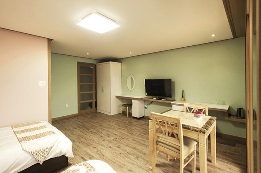 Sheelddi Pension Seogwipo Extérieur photo